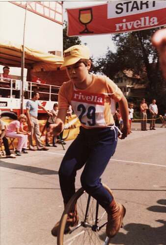 1982