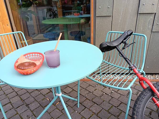 lxgPG2gZ4tytf8TUlAH8KDB-27oE8nA-oF5m-KLGdog-2048x1536