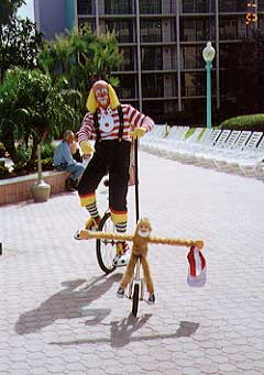unicycle.clown.1.jpg