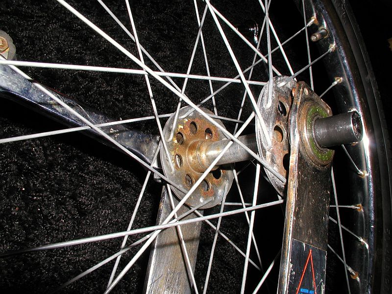 unicycle wheel connection003.jpg